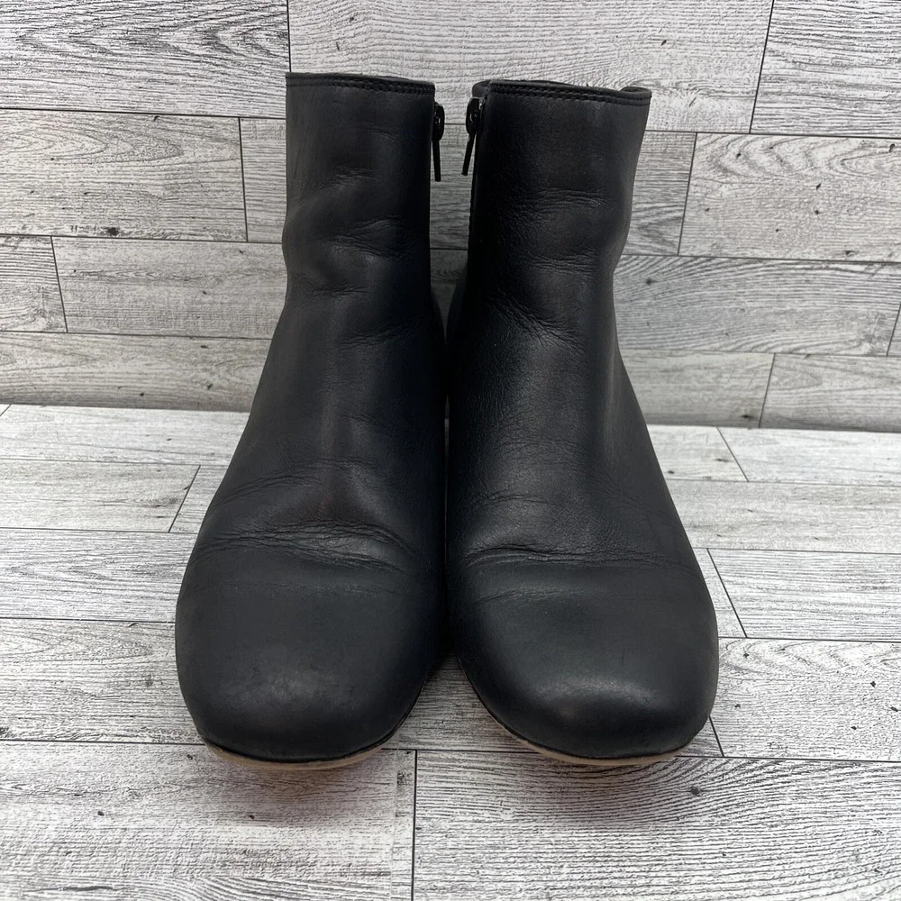 Clarks Chartli Valley Black‎ Leather Block Heel Bootie Women Size 8.5M